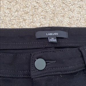 new soft black skinny jeans 1x